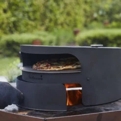 Four à Pizza Dynamic Centre Pour Brasero Nestor Et Jules - Barbecook -Esprit Barbecue four pizza dynamic centre nestor jules barbecook 5404035708071 2