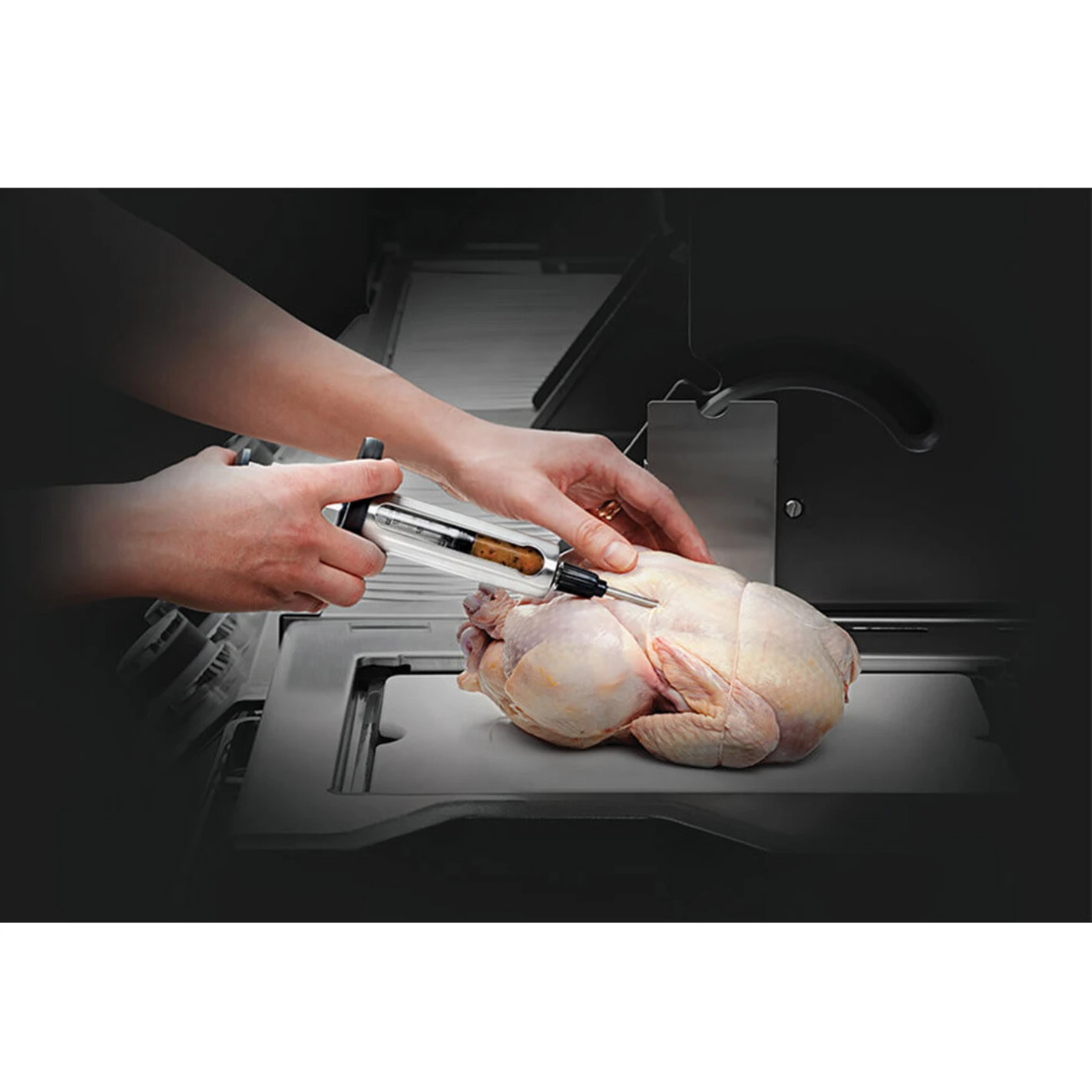 Seringue à Marinade Inox 2 Aiguilles + 2 Brosses - Napoleon 4 Seringue à Marinade Inox 2 Aiguilles + 2 Brosses - Napoleon – Image 2